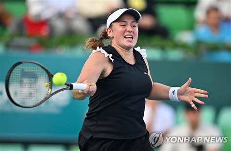 (LEAD) Top seed Ostapenko reaches WTA Korea Open final | Yonhap News Agency