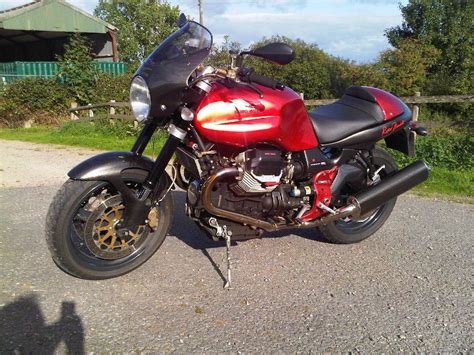 Moto Guzzi V11 ROSSO MANDELLO