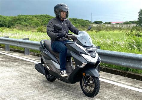 Beberapa Keunggulan Desain Suzuki Burgman Street Ex Oto Mounture