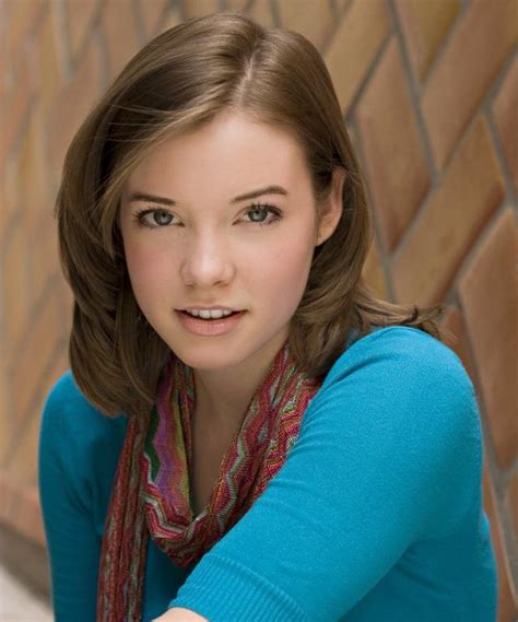 Cherami Leigh Voice Of Elizabeth In Black Butler Yuri Egen The Mother