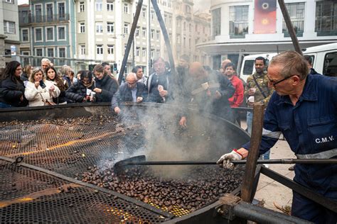 Maior assador de castanhas do Mundo esteve no Porto É magnífico