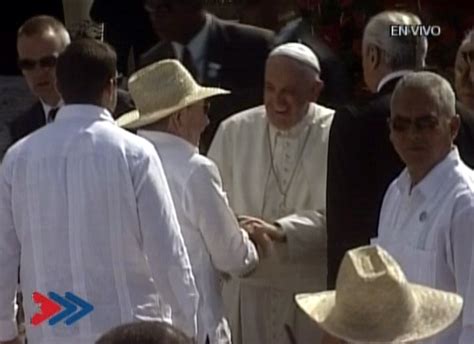 El Papa saluda a Raúl 1 La Demajagua