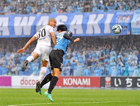 【写真・画像】＜サガン鳥栖＞1点遠く連敗喫す 鳥栖0―1川崎 戦評 スポーツ 佐賀県のニュース 佐賀新聞