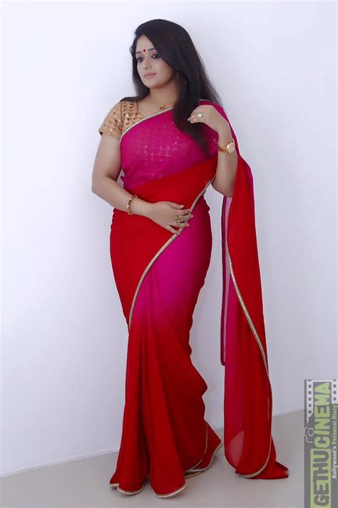 Malayalam Actress Kavya Madhavan Latest Photos Hd Gallery Gethu Cinema