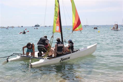 Clase particular catamarán Activitats Nàutiques Escola de vela i