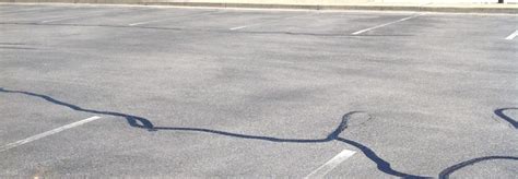 Asphalt Crack Repair Sealcoating And Stripping Company In Knoxville Tn