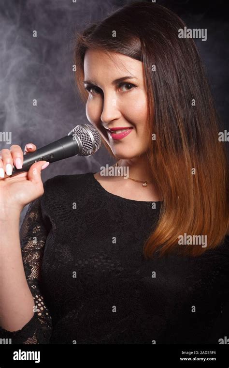 Singer Microphone Hi Res Stock Photography And Images Alamy