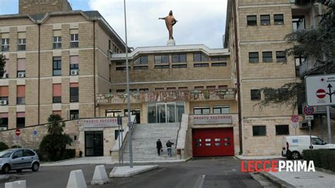 Dimesso dal pronto soccorso tornò a casa e morì condannato un medico