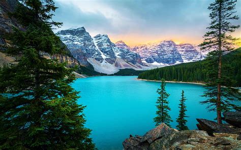 Moraine Lake Banff National Park Mountains Canada Clouds Trees