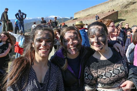 Fête de lOurs 2019 Mairie de Prats de Mollo La Preste