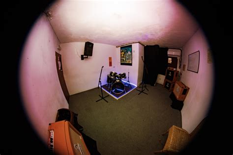 Room Booking Rooz Studios