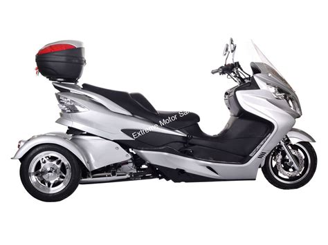 Extreme Motor Sales 300cc Trike Scooter Tornado 300cc Scooter Trike