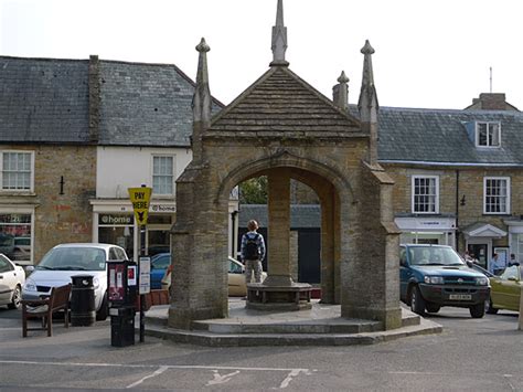 Photos of the streets, churches, architecture and sights of Beaminster ...