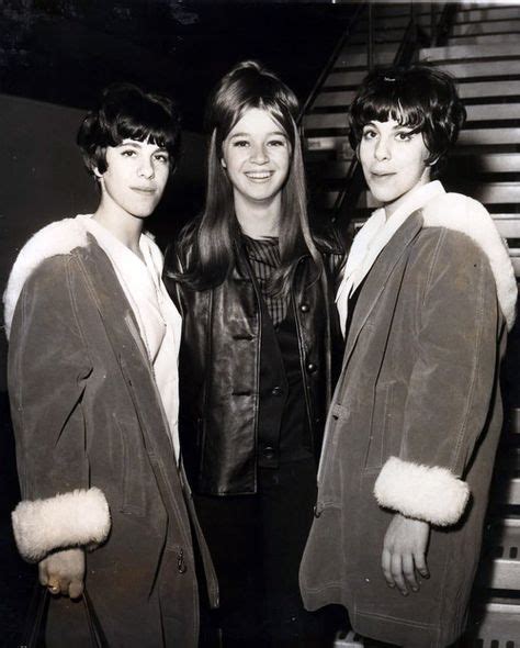 The Shangri Las In 2019 Pop Rock Bands 60s Music 50s Music