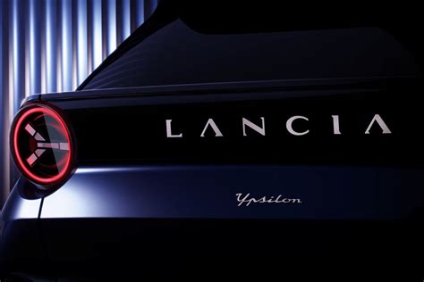 Lancia Ypsilon il posteriore della nuova vettura sarà un omaggio alla