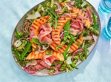 Pastasalade Met Rauwe Ham En Meloen Recept Allerhande Albert Heijn