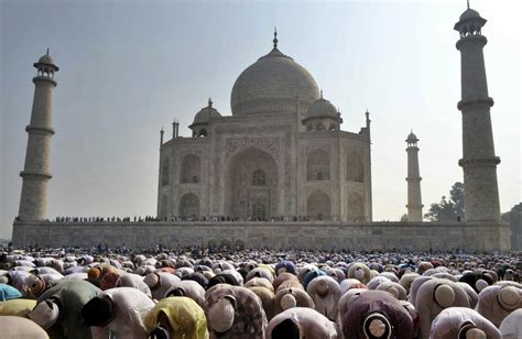 Eid Al Adha 2014 Photos Of The Muslim Feast Of Sacrifice Around The