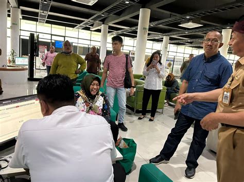 Pj Wali Kota Dr Drs Hi Asripan Nani M Si Kunjungi Mall Pelayanan