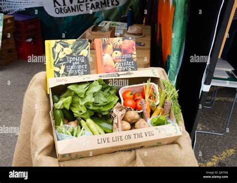 Riverford local veg box with fresh organic produce delivered to your door weekly Stock Photo - Alamy