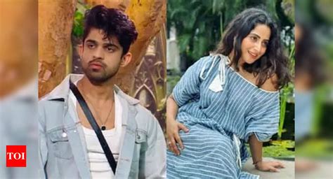 Bigg Boss 17 Aishwarya Sharma Comes In Support Of Abhishek Kumar And