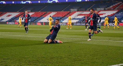 Kylian Mbapp Pone El De Penal En El Psg Vs Barcelona Por Octavos