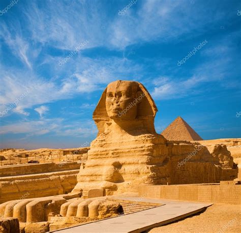 Gran Esfinge Cuerpo Azul Cielo Pir Mide Giza Egipto