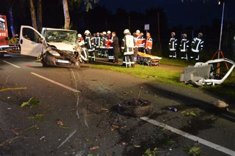 Schwerer Unfall Im Kreis Karlsruhe P Rchen Schwebt In Lebensgefahr