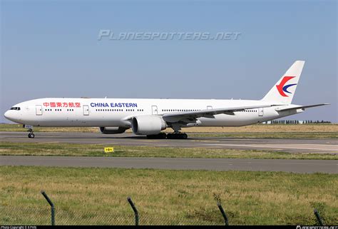 B 2001 China Eastern Airlines Boeing 777 39PER Photo By X PAN ID