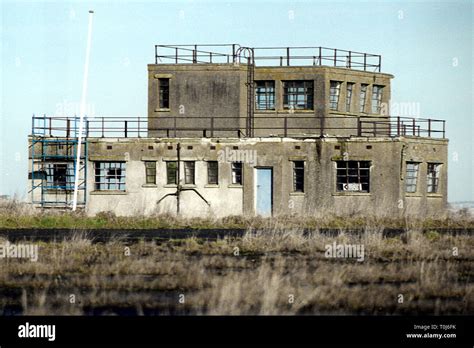 Ww2 Raf Control Tower High Resolution Stock Photography And Images Alamy