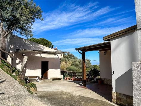 Azienda Agricola Contrada Malagrotta Gioiosa Marea Rif