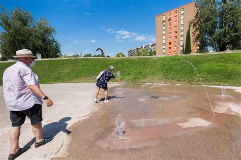 Entren En Funcionament Les Zones D Aigua Del Parc Cordelles I Del Parc