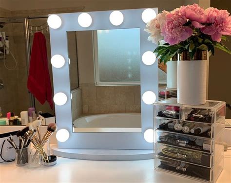 Showroom Mirrorvanity Mirror With Lightsmakeup Etsy Makeup Vanity