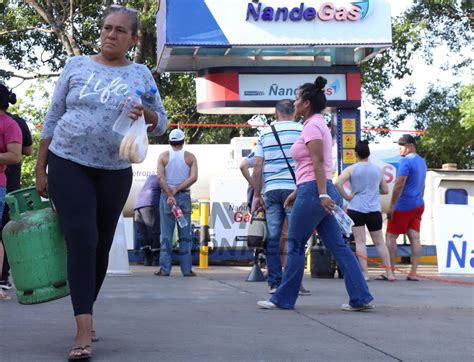 Éxito total de la campaña Ñande gas en Villa Elisa 550 familias