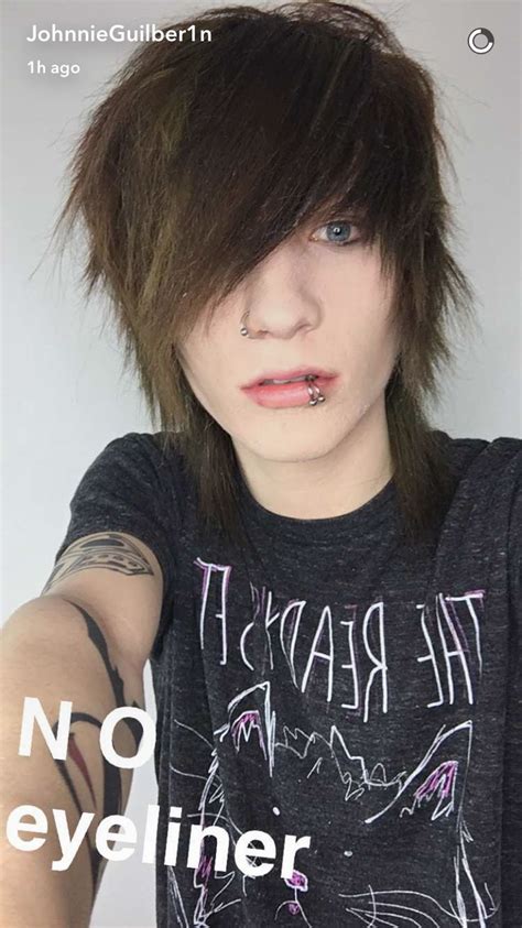 Pin By Raychel Martinez On Youtubers Johnnie Guilbert Emo Scene Hair Scene Hair