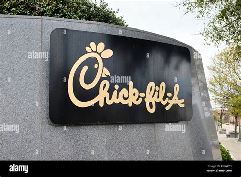 Chick Fil A Exterior Hi Res Stock Photography And Images Alamy