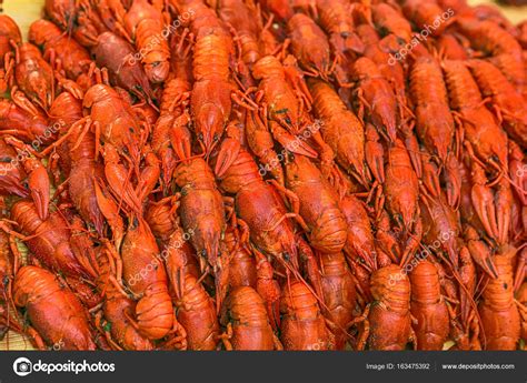 Fresh Red Boiled Crawfish Cooked Crayfish With Dill Beer Snack