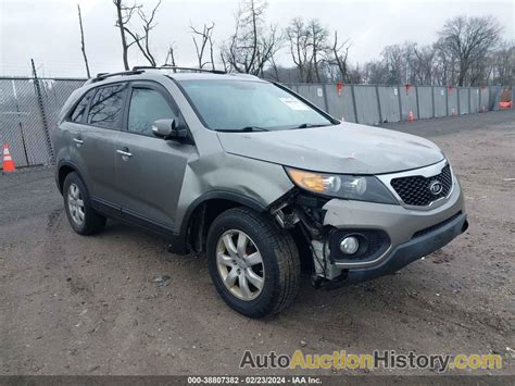 5XYKT3A67CG304932 KIA SORENTO LX - View history and price at ...