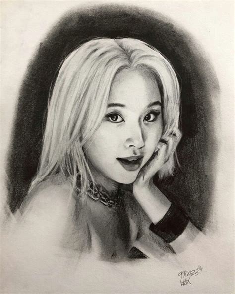 Pin De Ce En Twice Fanarts Dibujos H Pster Dibujo Realista