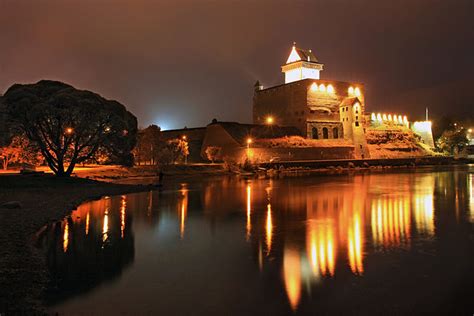 Baltic Run - On the Edge of Estonia: Narva Castle