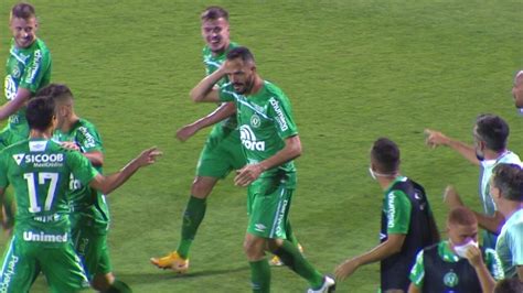 Gol Da Chapecoense Anselmo Ramon Recebe Passe E Chuta E Amplia O