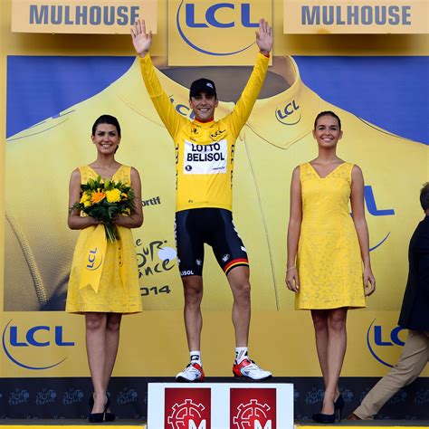 Tour De France Tony Gallopin Prend Le Maillot Jaune Apr S La E