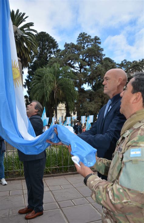 D A De La Bandera Argentina El Presidente De La Suprema Corte De