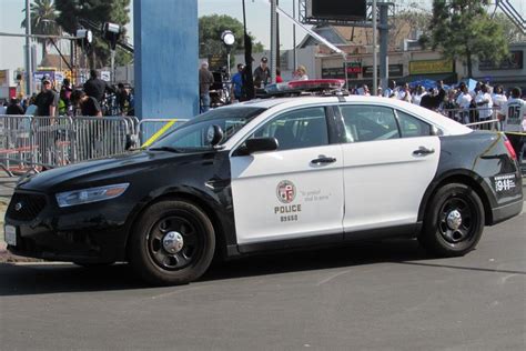 Los Angeles (CA) Police Ford Police Interceptor | Police cars, Ford police, Us police car