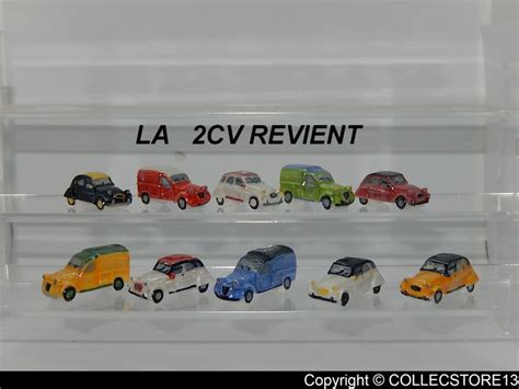 SERIE COMPLETE DE FEVES LA 2 CV REVIENT VOITURES CITROEN Fèves de