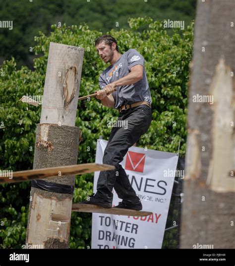 Lumberjack competition hi-res stock photography and images - Alamy