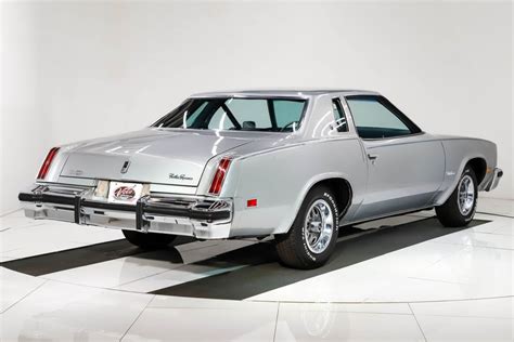 1976 Oldsmobile Cutlass Supreme | Volo Museum