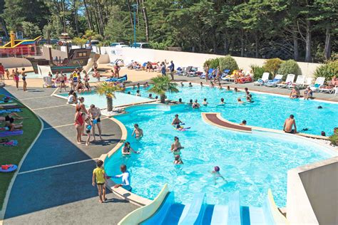 Camping Atlantique Nord Camping L Oc An Plage Vend E Brem