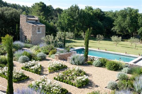 A Provençal Garden Imprinted With History Houzz AU