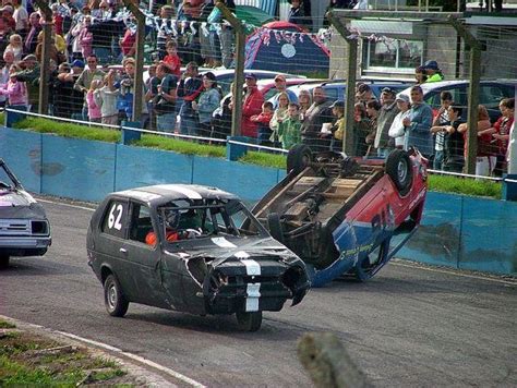 Reliant Robin Racing Makes for Action-Packed Motorsport - Urban Ghosts Media