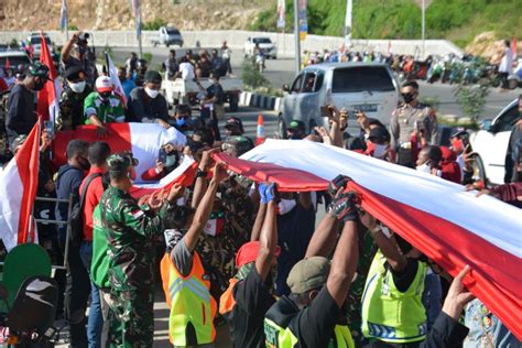 Gemapi Bentangkan Bendera Merah Putih Sepanjang Km Antara News